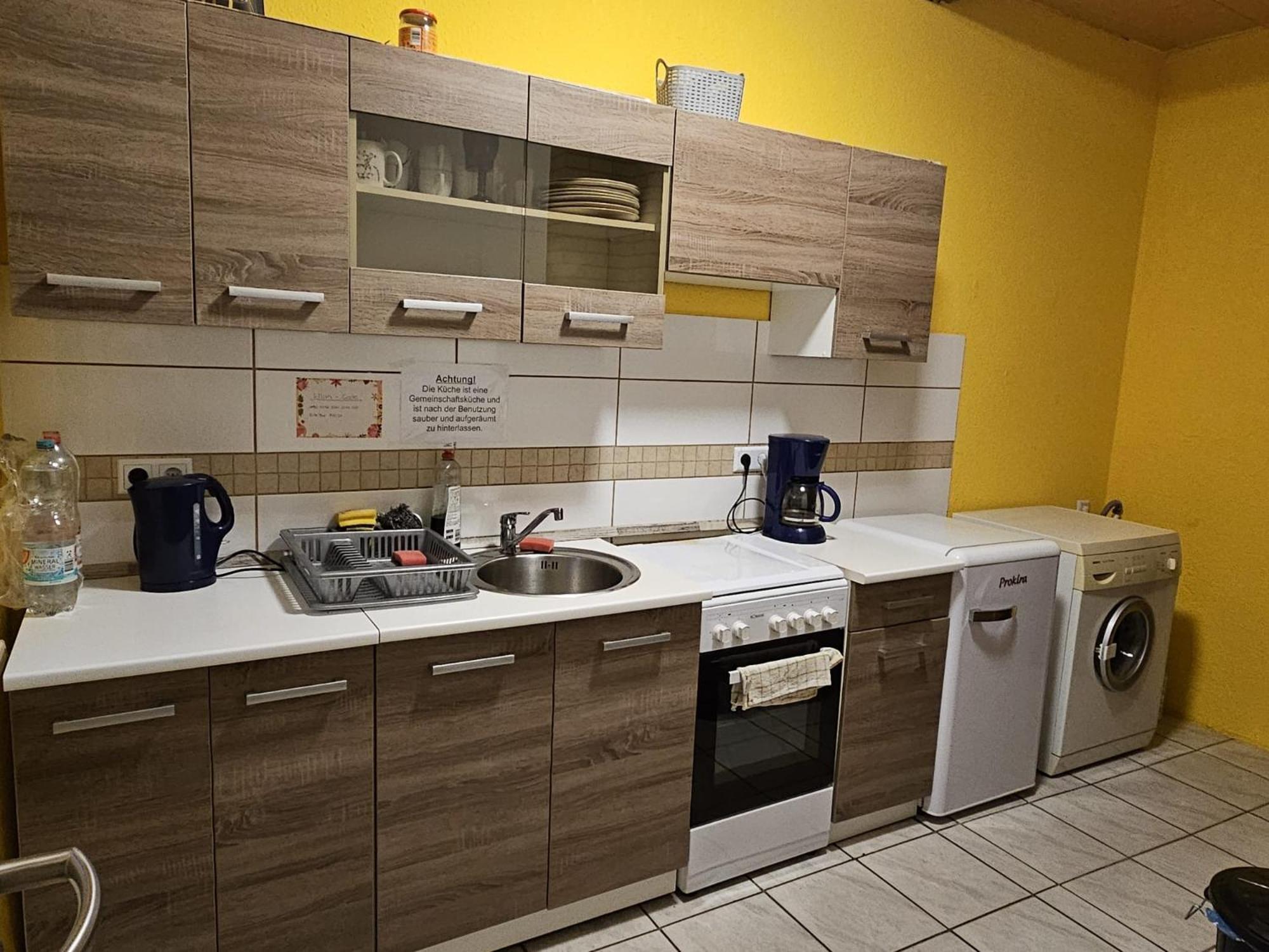 Monteurzimmer Und Pension - Ampfurth أوشرسليبين المظهر الخارجي الصورة